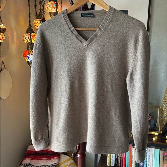 Franco Ziche Wool-Cashmere Blend Beige V-Neck Sweater (Made in Italy) - Picture 9 of 11